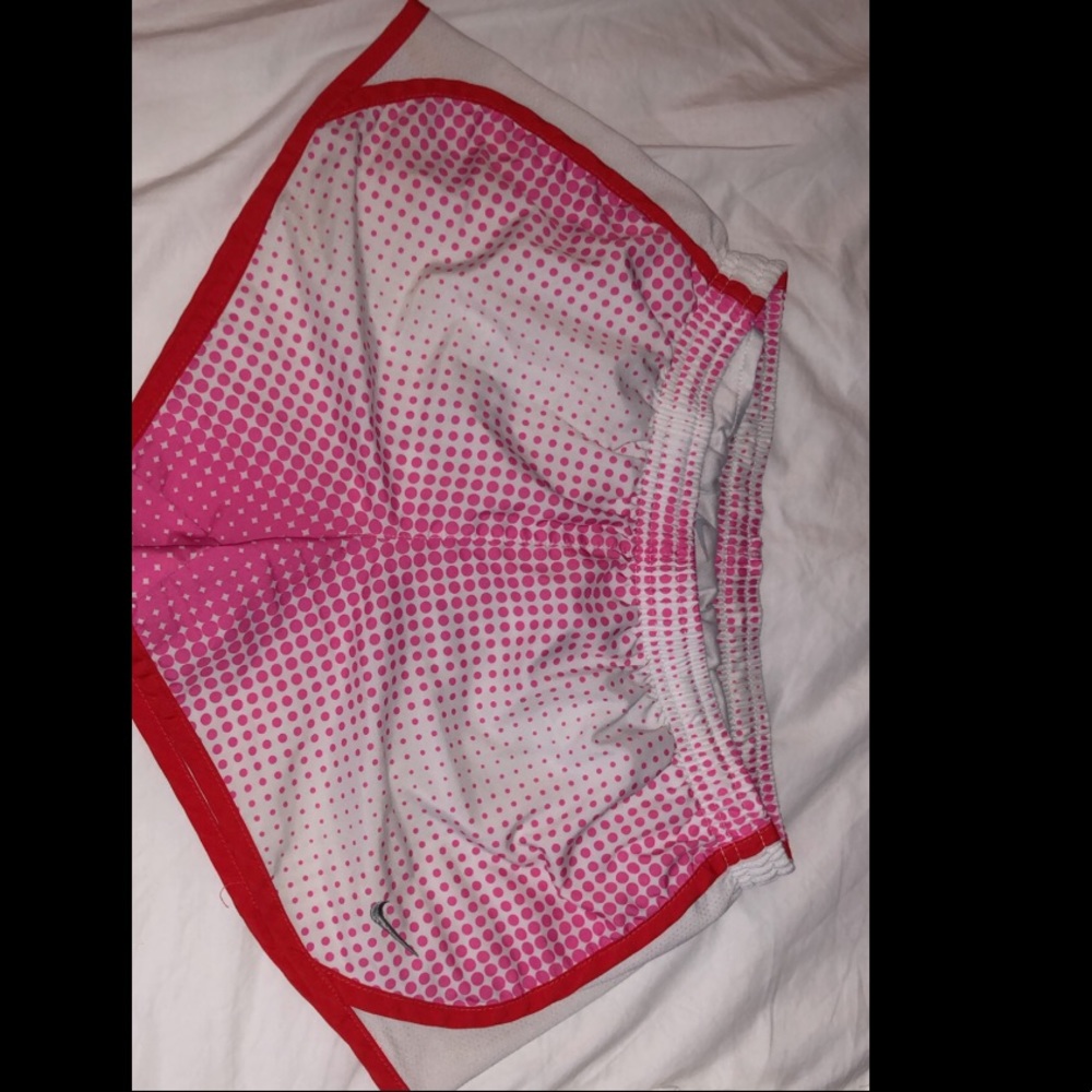 Fit like a women’s XS but actually a girls Md